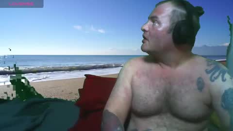 Snapshot of bongolian chatting on January 10, 5:37 am SkullBone online show from January 10, 5:37 am