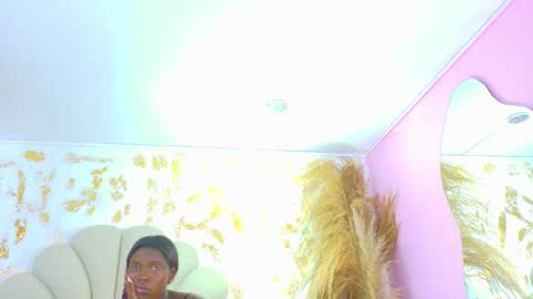 bonieklent online show from October 20, 3:29 am