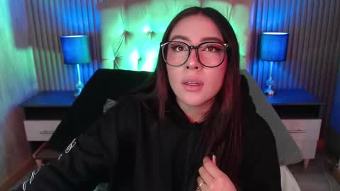 bonnali_lune online show from January 13, 4:18 am