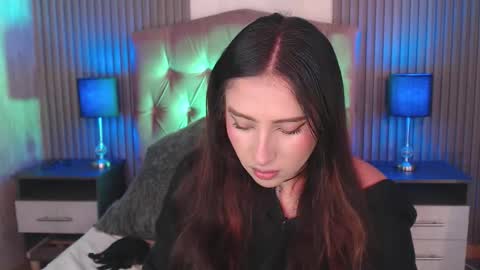 bonnali_lune online show from January 15, 2:16 am