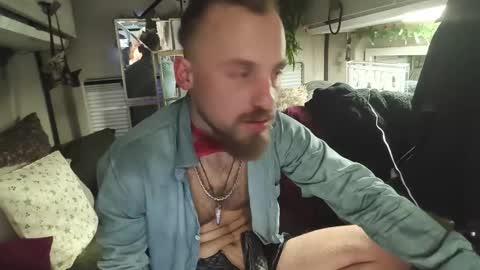 Bonnie and Clyde online show from November 7, 3:50 am