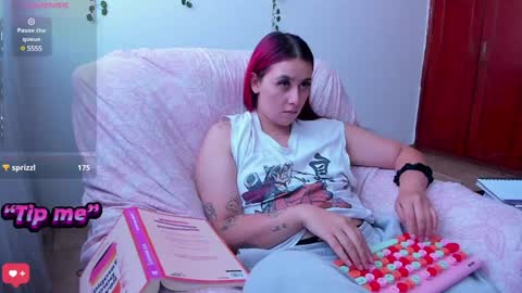 Bonnie Help me reach 500 likes online show from January 27, 8:28 pm