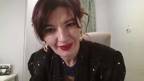 Snapshot of bonnie_naughtyy chatting on February 5, 5:28 pm Milena online show from February 5, 5:28 pm