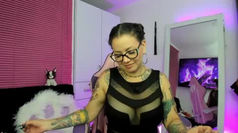 Snapshot of bonnie_ray40 chatting on July 15, 2:06 am bonnie online show from July 15, 2:06 am