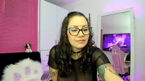 Snapshot of bonnie_ray40 chatting on July 23, 8:07 pm bonnie online show from July 23, 8:07 pm