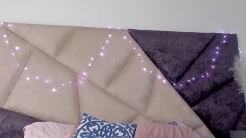   online show from December 31, 2:14 pm