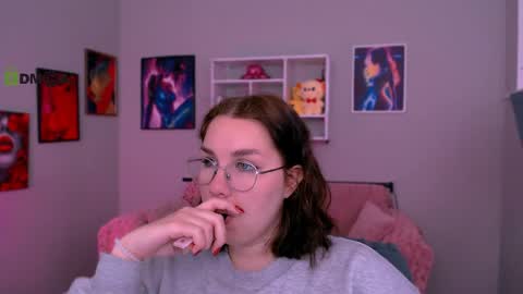 Bonnie online show from April 7, 7:09 am