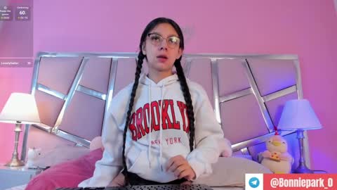 Bonnie  online show from January 16, 1:14 pm