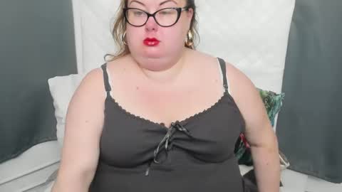 Bonnie online show from December 3, 4:58 am