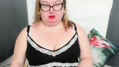 Bonnie online show from December 13, 8:51 am