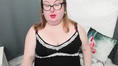 Bonnie online show from January 4, 7:45 am