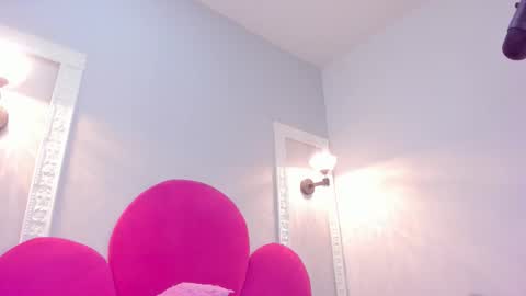 Bonnie online show from October 15, 1:55 pm