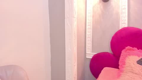 Bonnie online show from February 28, 1:56 pm