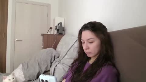 Bonny Kimberly online show from February 25, 7:40 am