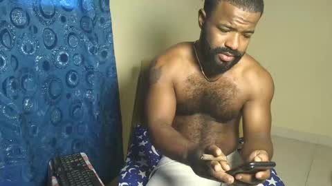 Snapshot of bonsai160723 chatting on February 15, 6:15 pm kevin hart online show from February 15, 6:15 pm