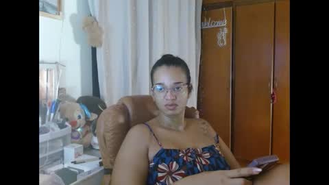 Snapshot of bonvivantb chatting on January 16, 11:59 pm Queen Bon Vivantt online show from January 16, 11:59 pm