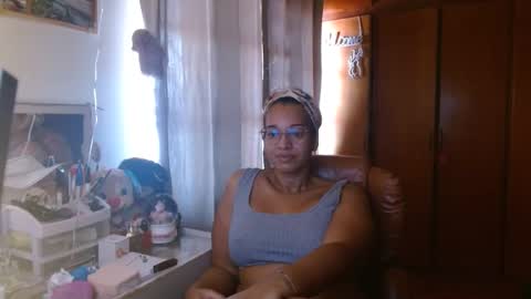 Snapshot of bonvivantb chatting on January 20, 1:11 pm Queen Bon Vivantt online show from January 20, 1:11 pm