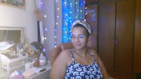 Snapshot of bonvivantb chatting on January 21, 5:16 am Queen Bon Vivantt online show from January 21, 5:16 am