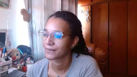 Snapshot of bonvivantb chatting on January 24, 1:03 pm Queen Bon Vivantt online show from January 24, 1:03 pm