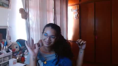 Snapshot of bonvivantb chatting on January 24, 4:39 pm Queen Bon Vivantt online show from January 24, 4:39 pm