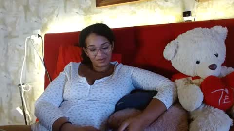 Snapshot of bonvivantb chatting on February 12, 1:59 pm Queen Bon Vivantt online show from February 12, 1:59 pm