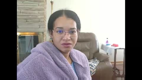 Queen Bon Vivantt online show from December 16, 3:06 pm