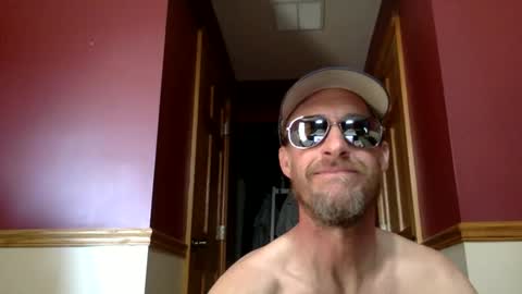 Milkman online show from April 10, 1:49 pm
