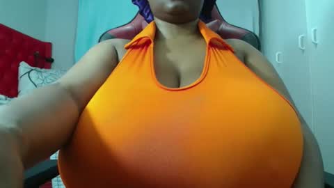 Snapshot of boobygoddessxxx chatting on June 9, 2:17 pm boobygoddessxxx online show from June 9, 2:17 pm