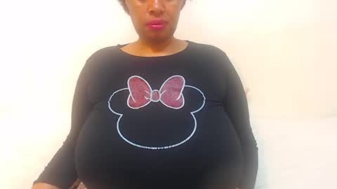 Snapshot of boobyqueen24 chatting on April 24, 8:50 am boobyqueen online show from April 24, 8:50 am