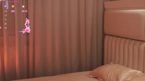 boootyfrytti online show from October 7, 10:29 pm