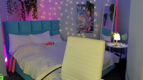 Snapshot of booozekirs_ chatting on June 1, 2:57 am Milena online show from June 1, 2:57 am