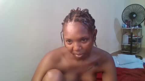 bootie_caramel online show from February 15, 12:47 pm