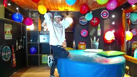 boranget online show from October 18, 11:11 am