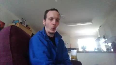 Snapshot of boredlul chatting on February 18, 11:17 am boredlul online show from February 18, 11:17 am