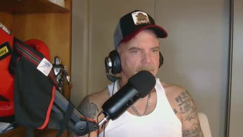 BOSS online show from November 26, 7:04 pm