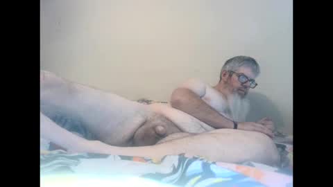 Snapshot of bottombitch44 chatting on October 20, 4:07 pm bottombitch44 online show from October 20, 4:07 pm