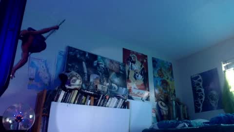 Bottomboo7 online show from April 3, 12:58 pm