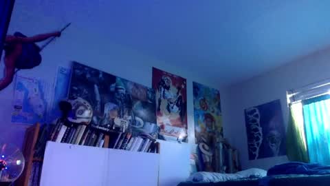 Bottomboo7 online show from April 5, 1:41 pm