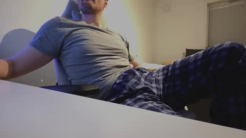 bottomtsinner online show from January 31, 9:35 pm