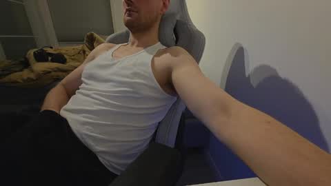 bottomtsinner online show from March 6, 11:56 pm