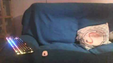 Boubou online show from December 1, 10:37 pm