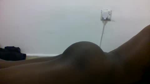 Snapshot of bouncy_vee chatting on February 25, 1:21 pm bouncy_vee online show from February 25, 1:21 pm