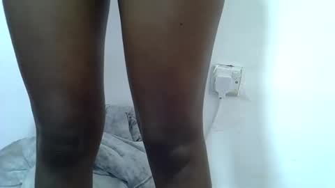 Snapshot of bouncy_vee chatting on March 2, 11:50 am bouncy_vee online show from March 2, 11:50 am