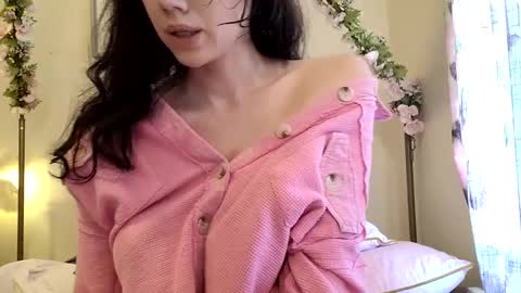 Snapshot of bouncyqueenmajesty chatting on March 11, 5:24 pm Bouncy Queen Majesty online show from March 11, 5:24 pm