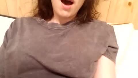 Snapshot of bouncyqueenmajesty chatting on September 17, 6:20 pm Bouncy Queen Majesty online show from September 17, 6:20 pm