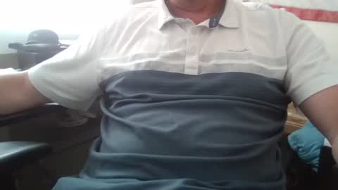 Snapshot of bourbonman144 chatting on June 22, 11:13 pm bourbonman144 online show from June 22, 11:13 pm