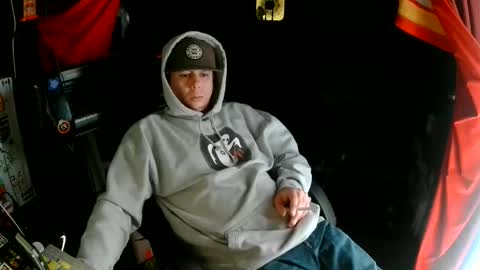Bowerboi1217 online show from May 17, 6:55 am