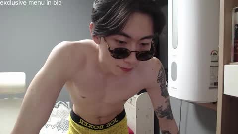 Snapshot of boxman556990 chatting on October 2, 5:42 pm boxman556990 online show from October 2, 5:42 pm