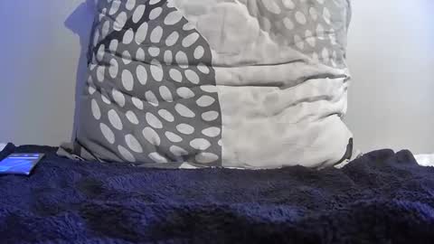 Snapshot of boy3911 chatting on September 11, 3:23 pm boy3911 online show from September 11, 3:23 pm