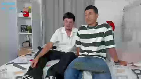 boy_jerry online show from December 20, 4:19 am